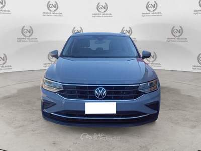 Volkswagen Tiguan 2.0 TDI SCR 110KW Life DSG Grigio usata Roma