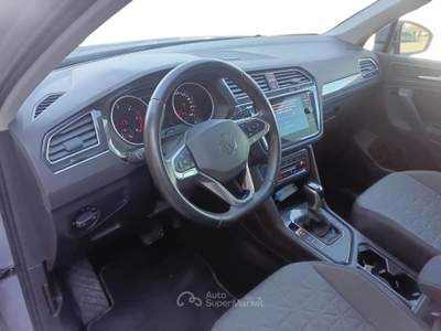 Volkswagen Tiguan 2.0 TDI SCR 110KW Life DSG Grigio usata Roma