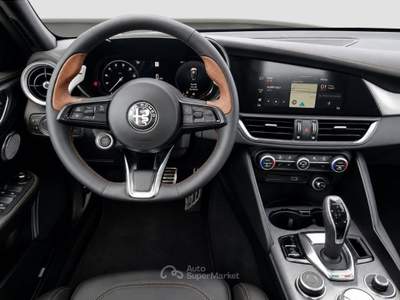 Alfa Romeo Giulia 2.0 T 280cv Intensa AT8 Q4 Nero usata Padova