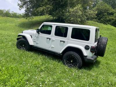 Jeep Wrangler Splendida Jeep Wrangler Sahara Bianco usata castelcucco