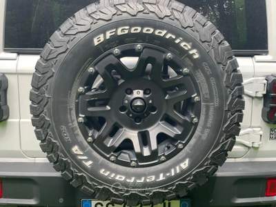 Jeep Wrangler Splendida Jeep Wrangler Sahara Bianco usata castelcucco