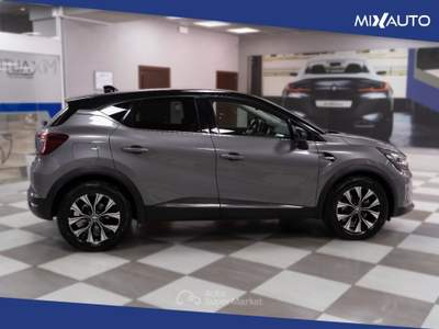 Renault Captur 1.6 E-Tech Full Hybrid Techno 145CV Auto Grigio usata Latina