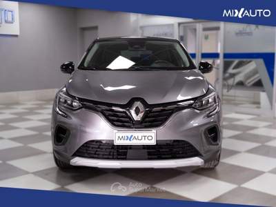 Renault Captur 1.6 E-Tech Full Hybrid Techno 145CV Auto Grigio usata Latina