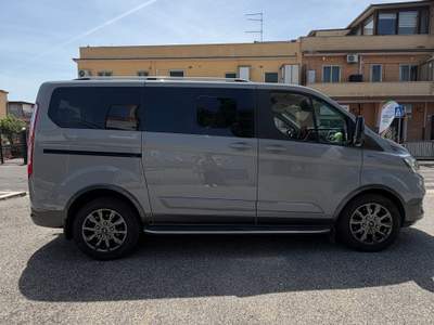 Ford Tourneo Custom 320 2.0 tdci 150cv MHEV Active L1H1 E6.2 Verde usata Fiumicino