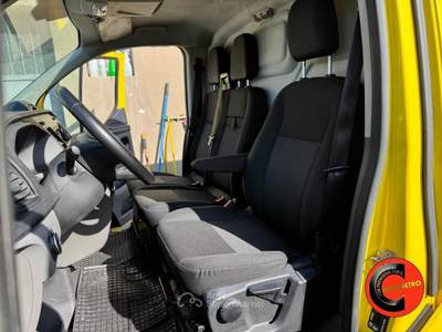 Ford Transit Custom 300 2.0 TDCI 131 CV L1H1-BLUETOOTH-CRUISE-SENSORI Giallo usata Martignana di Po