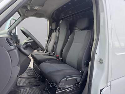 Renault Master (NISSAN INTERSTAR)35 2.3 dCi 135 CV(PM-TM-L2H2) Bianco usata Martignana di Po