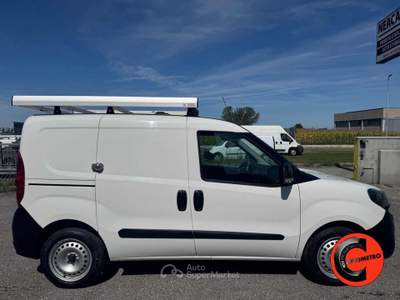 Fiat Doblò 1.4 N.P(ALLESTITO EX RETE GAS-PC-TN)CRUISE-SENSORI Bianco usata Martignana di Po