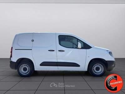 Opel Combo 1.5 D 100CV(L1H1 PC-TN-)SENSORI-CRUISE-PASSO CORTO Bianco usata Martignana di Po