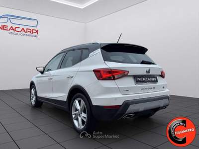 Seat Arona 1.0TGI FR-CERCHI17-CRUISE-NAVI-SENSORI-DIURNI LEED Bianco usata Martignana di Po