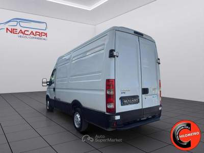 Iveco Daily 35 2.3 ISOTERMICO+FRIGO FNAX ATP+GANCIERE CARNI- Bianco usata Martignana di Po