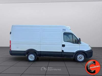 Iveco Daily 35 2.3 ISOTERMICO+FRIGO FNAX ATP+GANCIERE CARNI- Bianco usata Martignana di Po