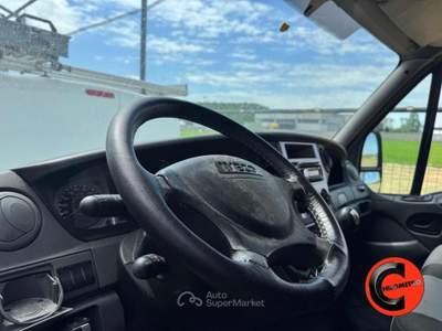 Iveco Daily 35 2.3 ISOTERMICO+FRIGO FNAX ATP+GANCIERE CARNI- Bianco usata Martignana di Po