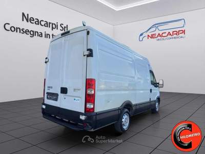 Iveco Daily 35 2.3 ISOTERMICO+FRIGO FNAX ATP+GANCIERE CARNI- Bianco usata Martignana di Po