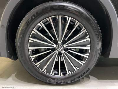 Volkswagen Tiguan Tiguan 1.5 eTSI 150 CV DSG Life *TELECAMERA 360*PACK LUCI* Nero usata Castrezzato