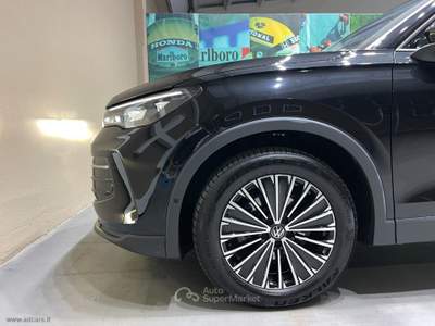 Volkswagen Tiguan Tiguan 1.5 eTSI 150 CV DSG Life *TELECAMERA 360*PACK LUCI* Nero usata Castrezzato
