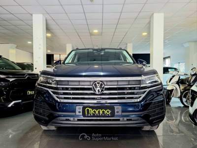 Volkswagen Touareg 3.0 TDI Elegance Blu/Azzurro usata Carinaro