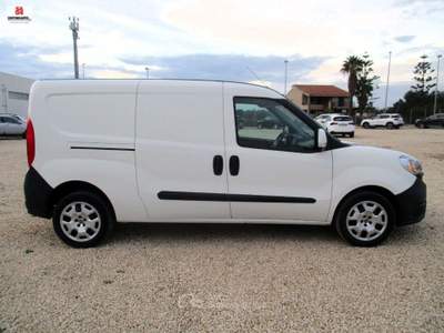 Fiat Doblò CARGO MAXI 1.3 MJT 16v SX 95cv Bianco usata Vittoria