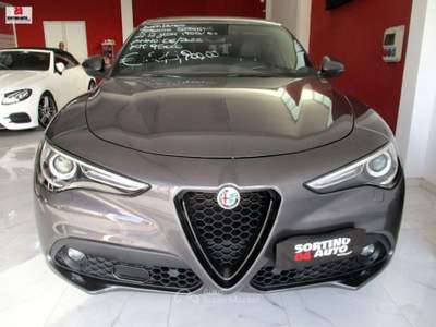 Alfa Romeo Stelvio 2.2 T.diesel 190 CV AT8 Q4 Exec. Grigio usata Vittoria