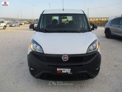 Fiat Doblò cargo combi 1.3 m.jet 16V N1 95CV Bianco usata Vittoria