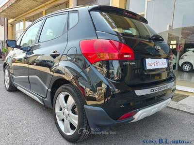 Kia Venga  1.4 crdi Crossover 90cv Nero usata Colognola ai Colli