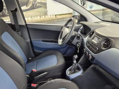 Hyundai i10 1.0 MPI Login Nero usata Villaricca