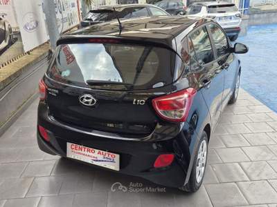 Hyundai i10 1.0 MPI Login Nero usata Villaricca