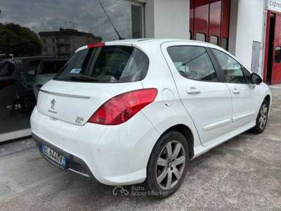 Peugeot 308 308  5p 1.6 e-hdi 8v Access s Bianco usata Cavarzere