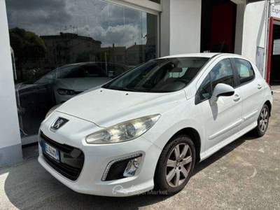 Peugeot 308 308  5p 1.6 e-hdi 8v Access s Bianco usata Cavarzere