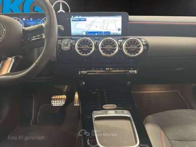 Mercedes-Benz Classe A A 180 Amg Night 2024 Bianco usata Monte Compatri