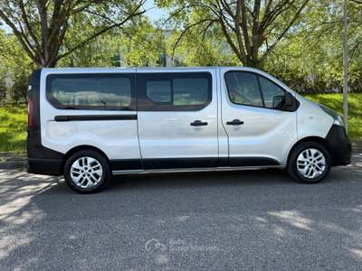 Opel Vivaro PC-TN Combi Grigio usata Livorno