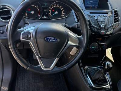 Ford Fiesta 3 porte Black & White Edition Bianco usata Livorno
