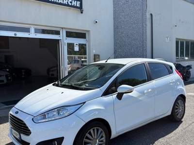 Ford Fiesta 3 porte Black & White Edition Bianco usata Livorno