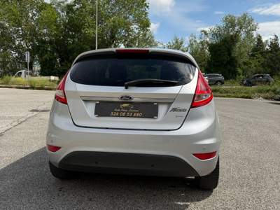 Ford Fiesta 5 porte Titanium Grigio usata Livorno