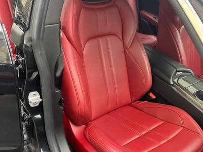 Maserati Ghibli Auto da Vetrina !!!  Tenuta sempre in Garage Nero usata Siena