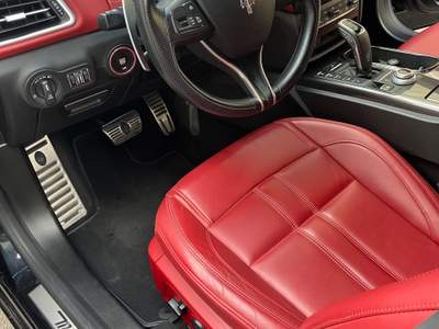 Maserati Ghibli Auto da Vetrina !!!  Tenuta sempre in Garage Nero usata Siena