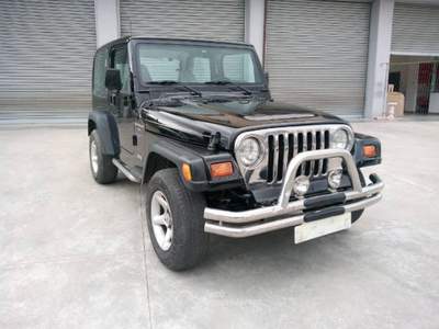 Jeep Wrangler TJ 4.O SPORT Nero usata Benevento