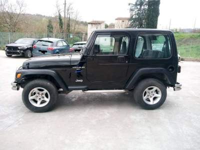 Jeep Wrangler TJ 4.O SPORT Nero usata Benevento