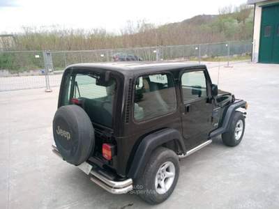 Jeep Wrangler TJ 4.O SPORT Nero usata Benevento
