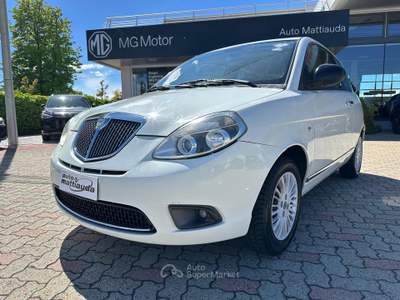 Lancia Ypsilon Ypsilon 1.2 8v Argento 69cv Bianco usata Cuneo