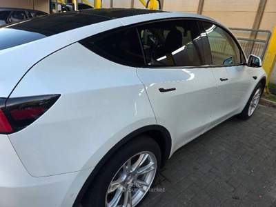 Tesla Model Y dual motor  Bianco usata Milano