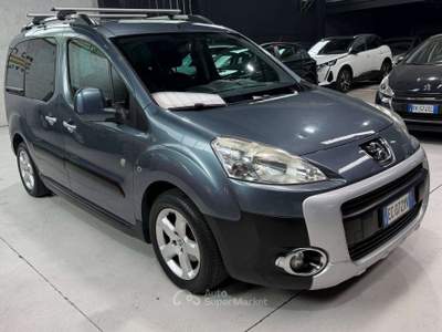 Peugeot Partner Neopatentati GPL 7 Posti usata Sedriano