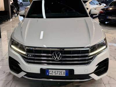 Volkswagen Touareg R-line+Tetto+Pelle+4sterzanti usata Sedriano