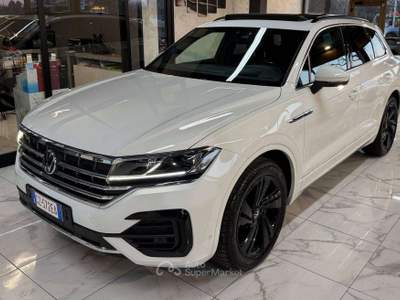 Volkswagen Touareg R-line+Tetto+Pelle+4sterzanti usata Sedriano