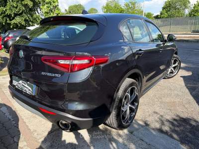 Alfa Romeo Stelvio Stelvio 2.2 Turbodiesel 190 CV AT8 Q4 Super Nero usata Alessandria