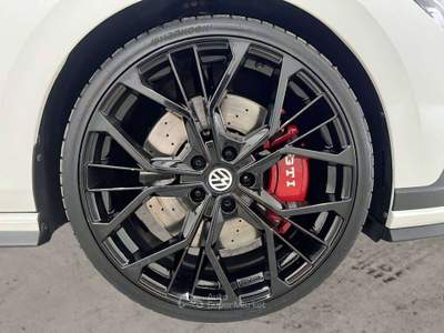 Volkswagen Golf VIII 2.0 tsi GTI Clubsport 45 300cv dsg IVA ESPOSTA Bianco usata Milano