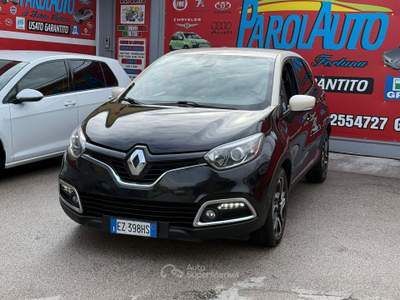 Renault Captur 1.5 dCi 90cv Energy R-Link - 2015 Nero usata Giugliano in Campania