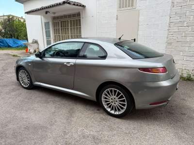Alfa Romeo GT 1.9 jtd mjt Distinctive usata Bastia Umbra