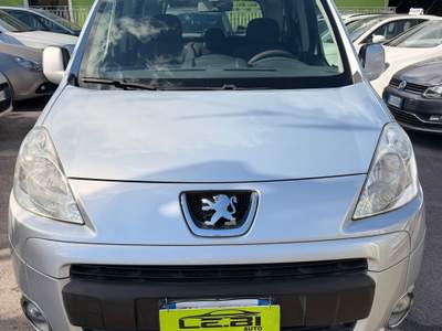 Peugeot Partner Tepee 1.6 HDi 92CV Active 12/2011 Grigio usata Giugliano in Campania