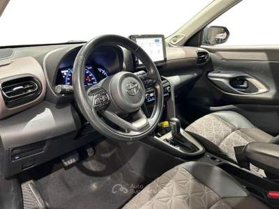 Toyota Yaris Cross 1.5 H Lounge FWD E-CVT Blu/Azzurro usata Brescia