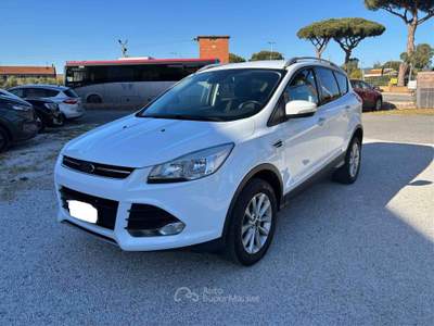 Ford Kuga Ford Kuga 2.0 Tdci 150 Cv 4WD Powershift Titanium Bianco usata Castagneto Carducci